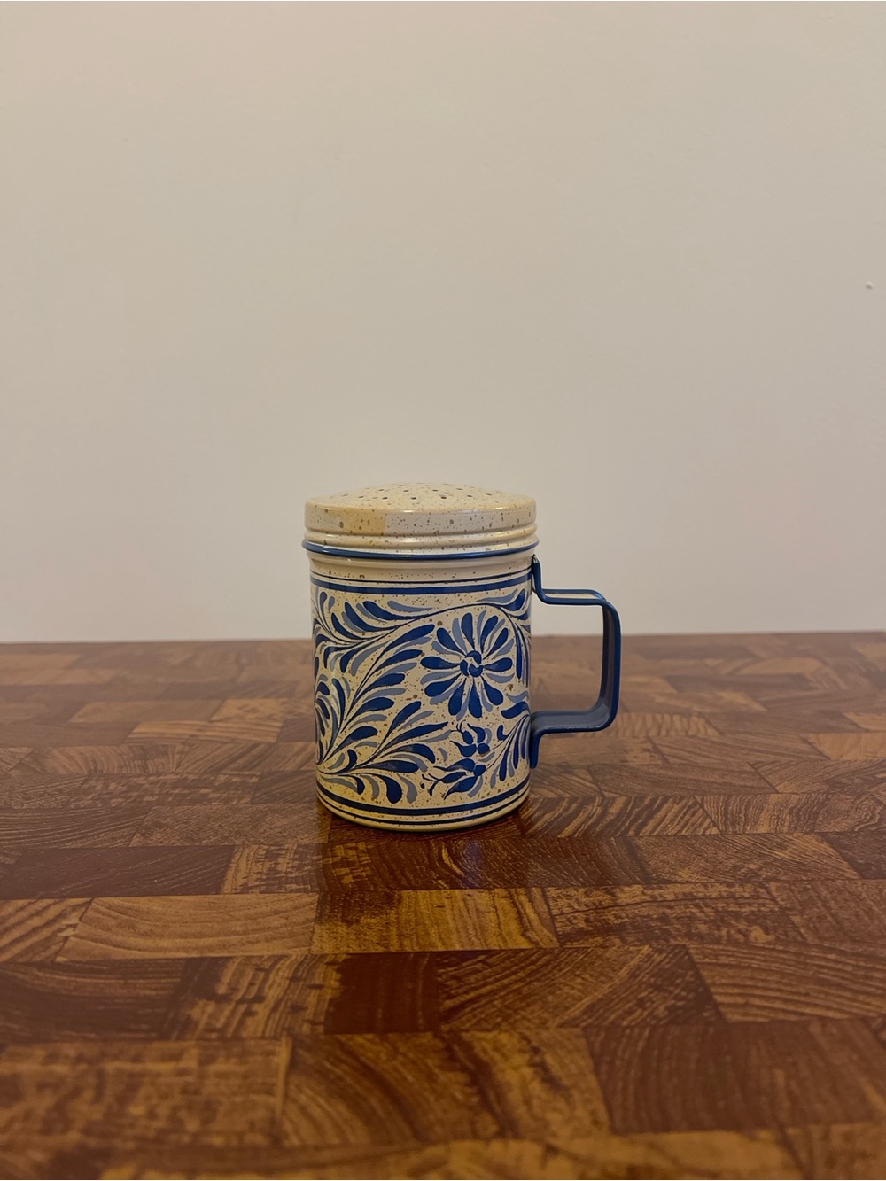 Vintage 1977 AVON Talc Shaker Sweet Honesty